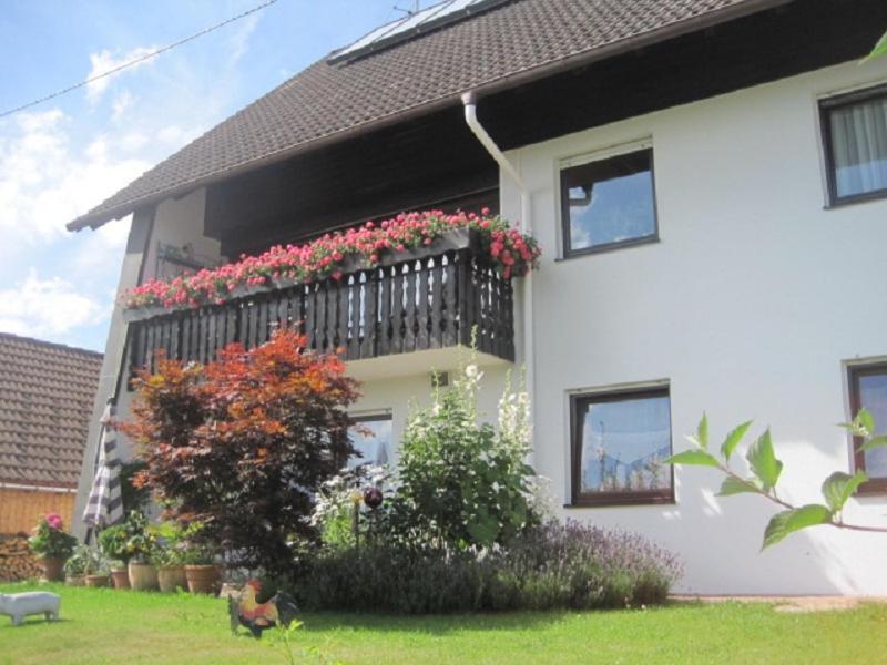 Haus Janssen-Wehrle Apartamento Titisee-Neustadt Exterior foto